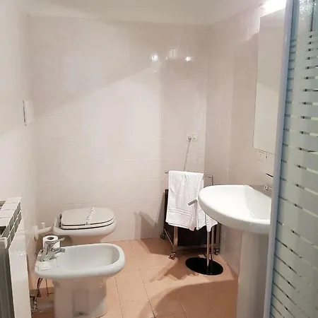דירה Casa Isola אורטה סאן ג'יוליו